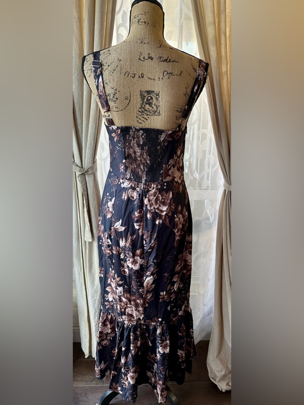 Floral Ruffle Hem Dress - Picture 5 of 11